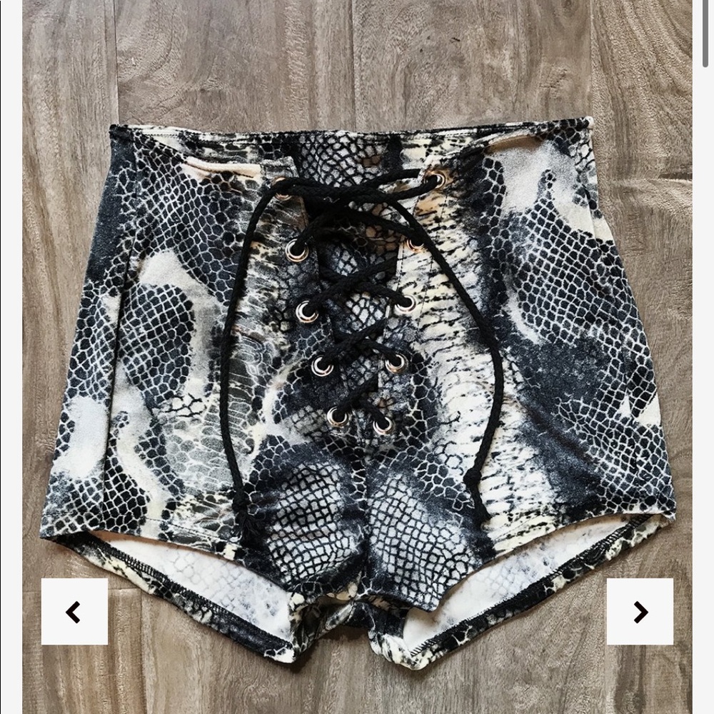 Backbite Snake Hot Shorts